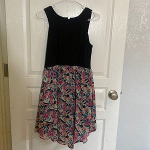 Great 2 toned summer dress